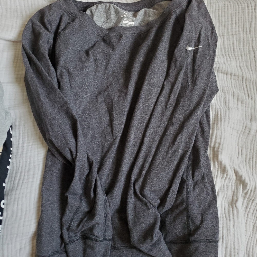 nike small